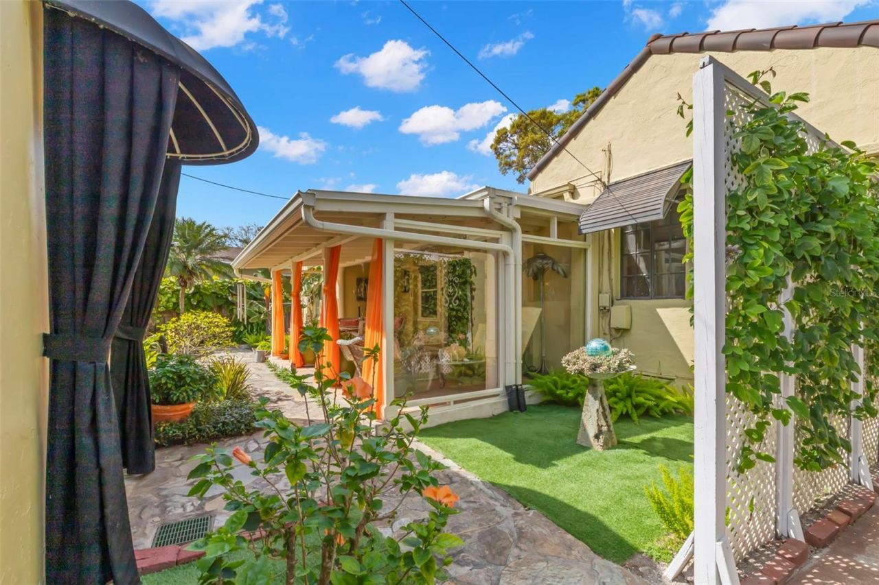 646 16th Avenue Ne, Saint Petersburg, FL 33704 Photo