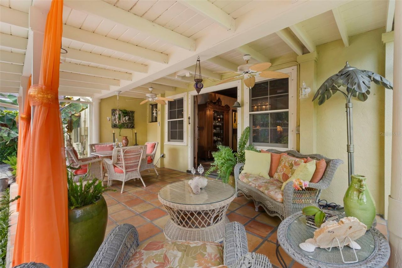 646 16th Avenue Ne, Saint Petersburg, FL 33704 Photo