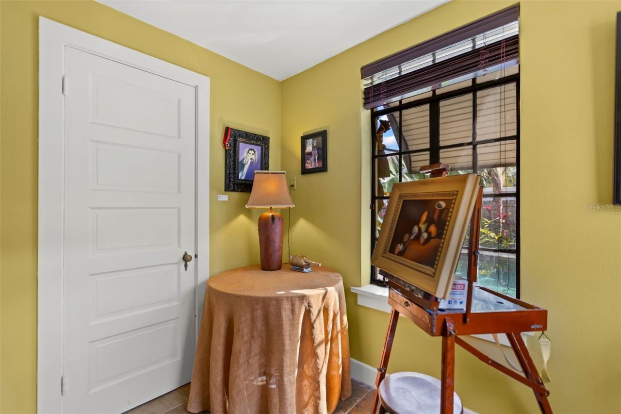 646 16th Avenue Ne, Saint Petersburg, FL 33704 Photo