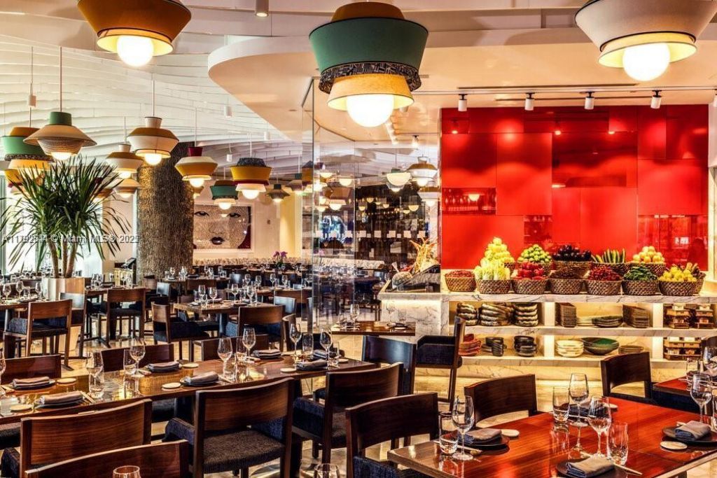 300 S Biscayne Blvd, Unit L-432, Miami, FL 33131 Photo