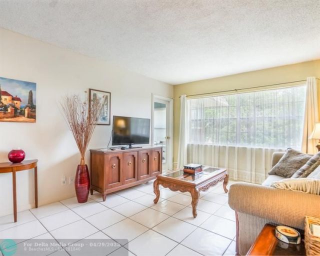 3400 NW 48th Avenue, Unit 611, Lauderdale Lakes, FL 33319 Photo
