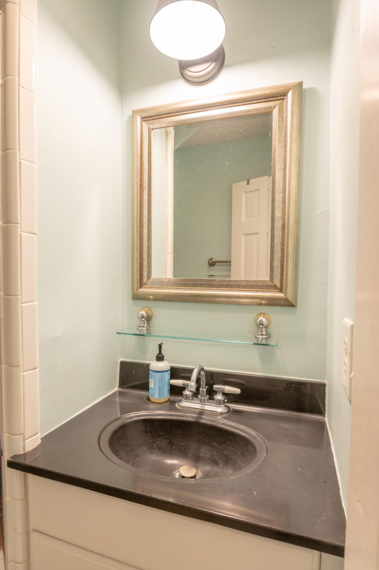 192 Ashley Avenue Photo 15