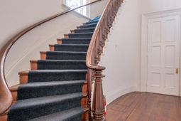 192 Ashley Avenue photo 4