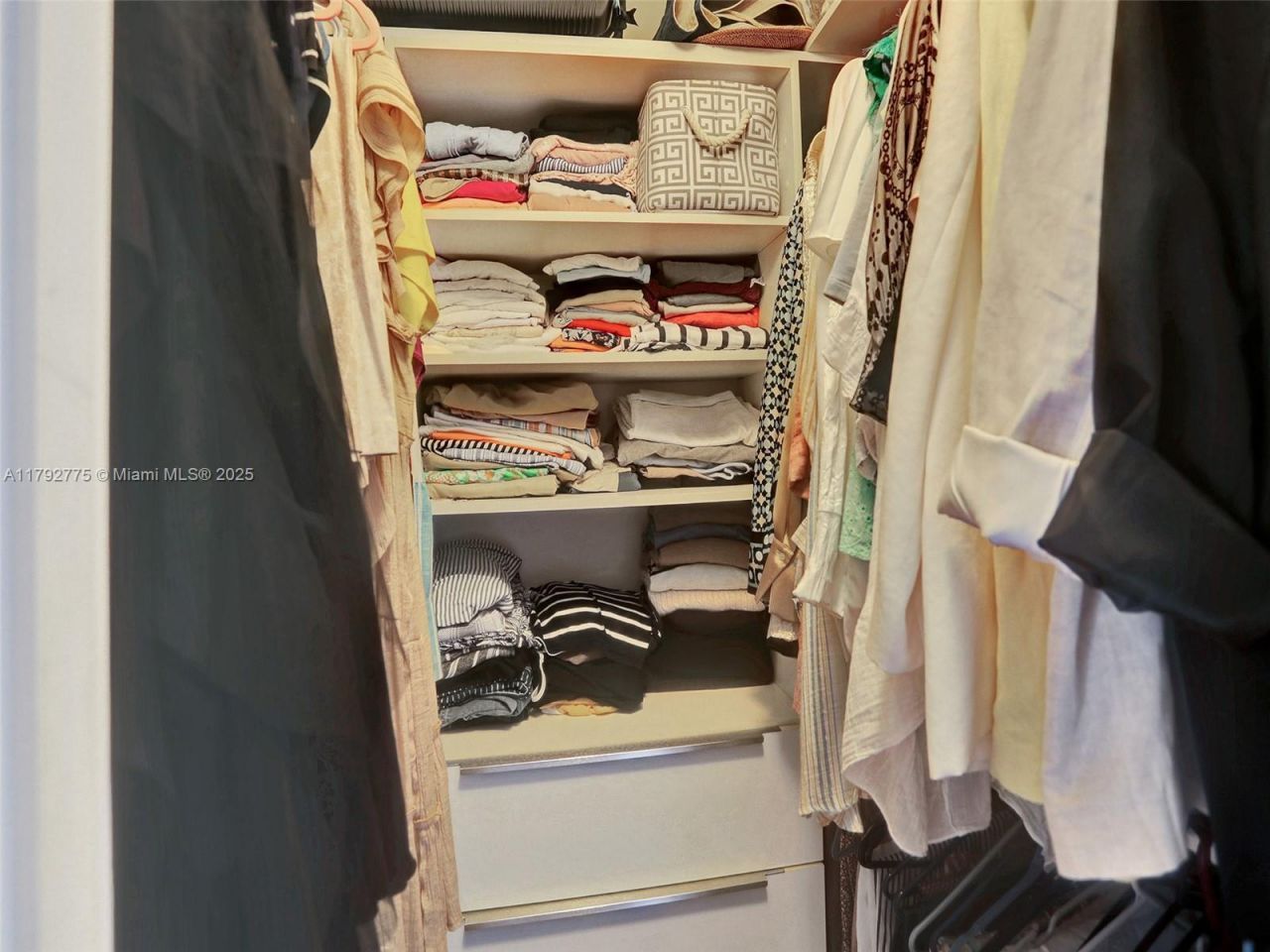 18011 Biscayne Blvd, Unit 1904, Aventura, FL 33160 Photo