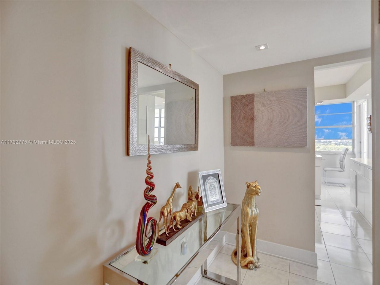 18011 Biscayne Blvd, Unit 1904, Aventura, FL 33160 Photo