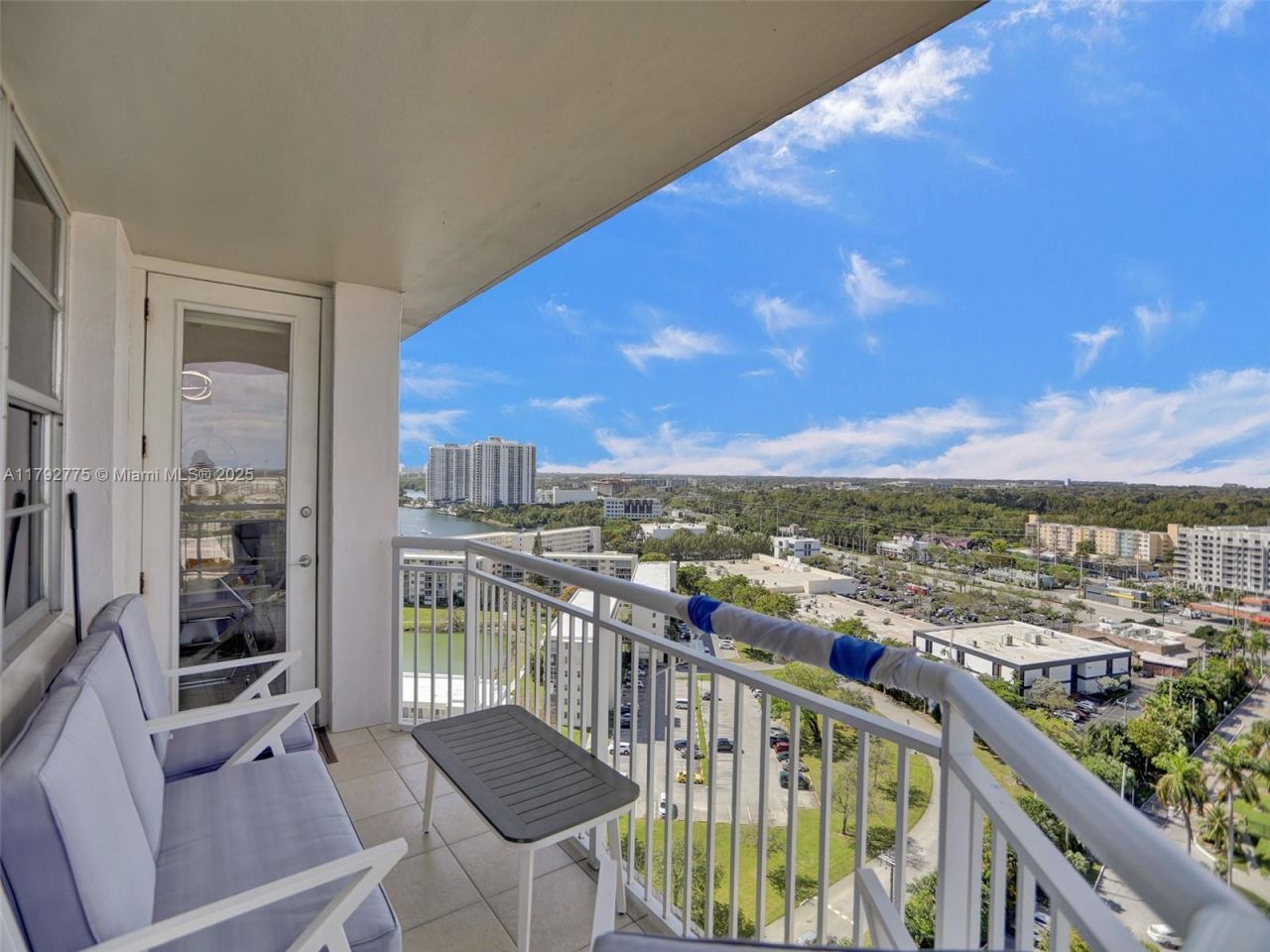 18011 Biscayne Blvd, Unit 1904, Aventura, FL 33160 Photo