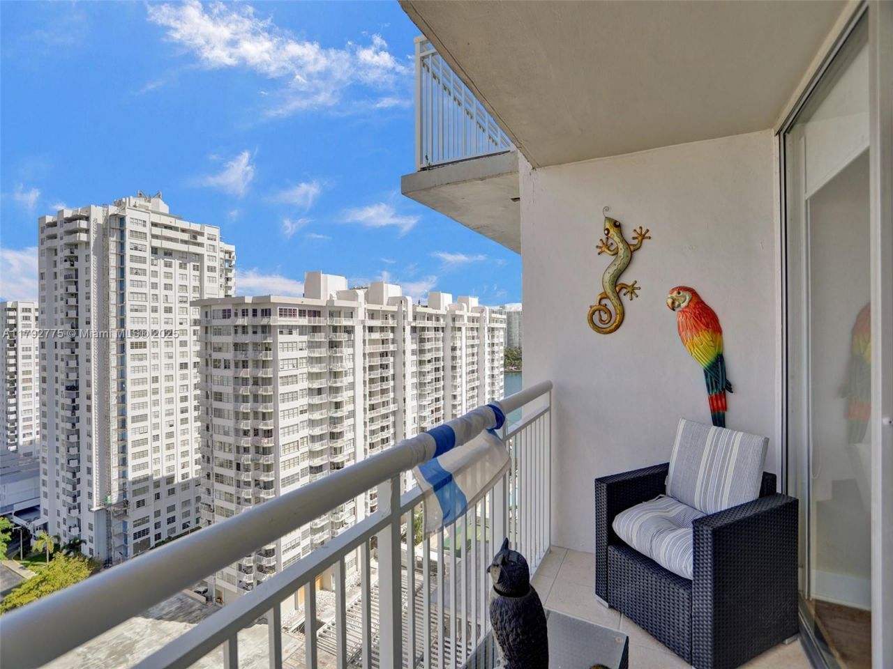 18011 Biscayne Blvd, Unit 1904, Aventura, FL 33160 Photo