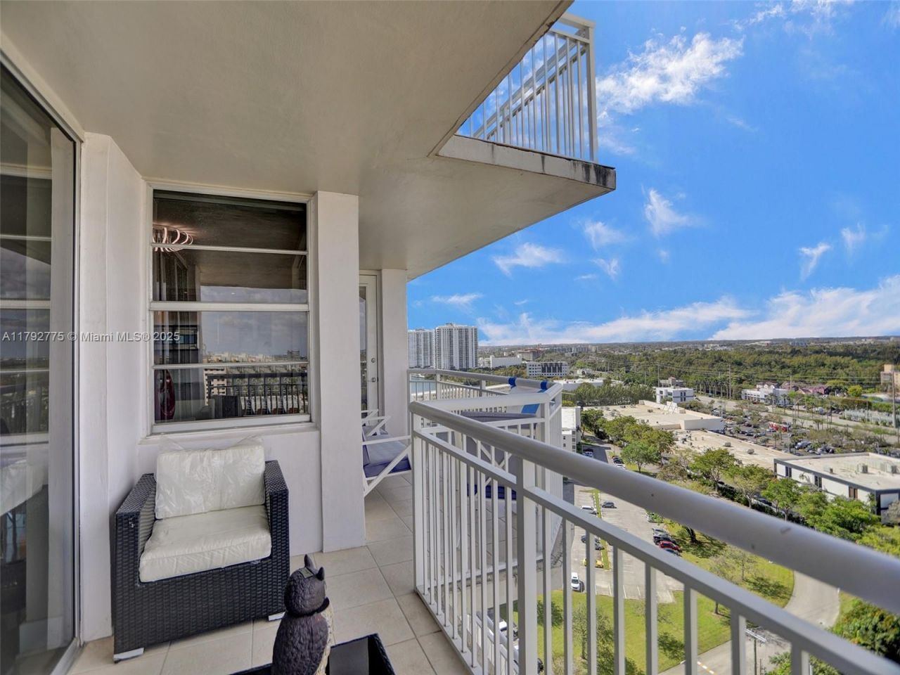 18011 Biscayne Blvd, Unit 1904, Aventura, FL 33160 Photo