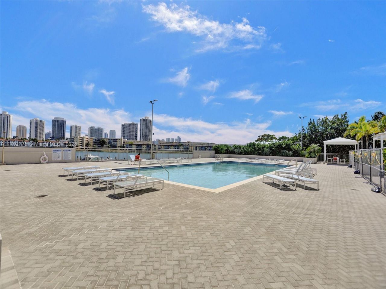 18011 Biscayne Blvd, Unit 1904, Aventura, FL 33160 Photo