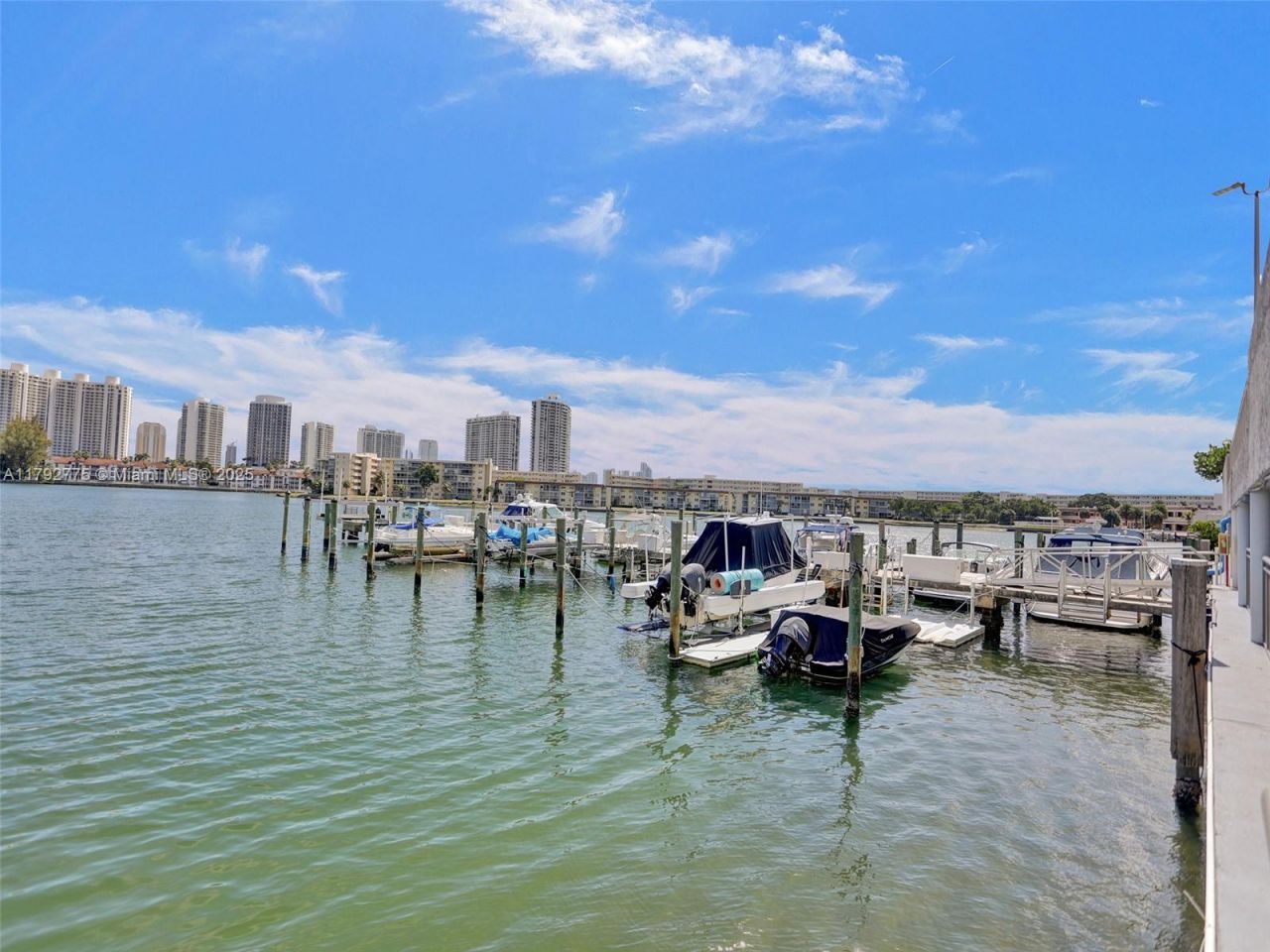 18011 Biscayne Blvd, Unit 1904, Aventura, FL 33160 Photo