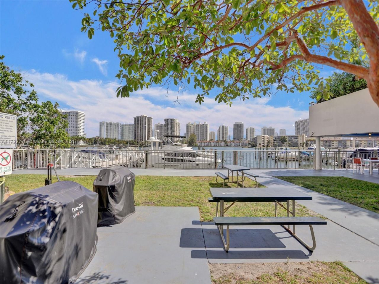 18011 Biscayne Blvd, Unit 1904, Aventura, FL 33160 Photo