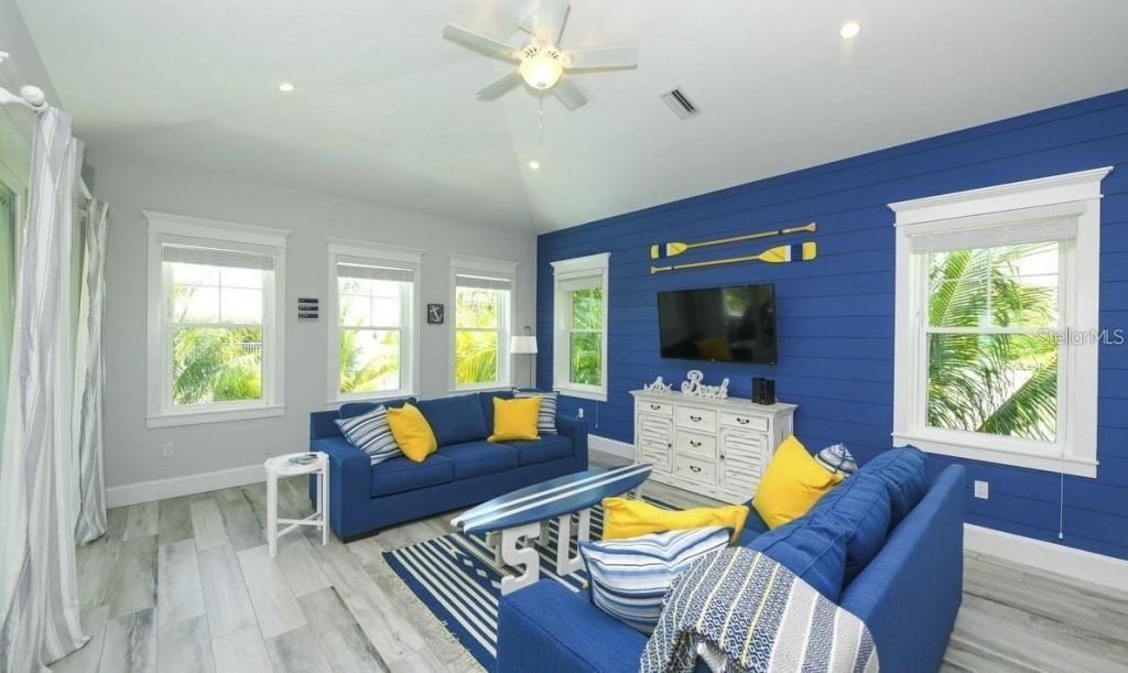 212 Spring Avenue, Anna Maria, FL 34216 Photo