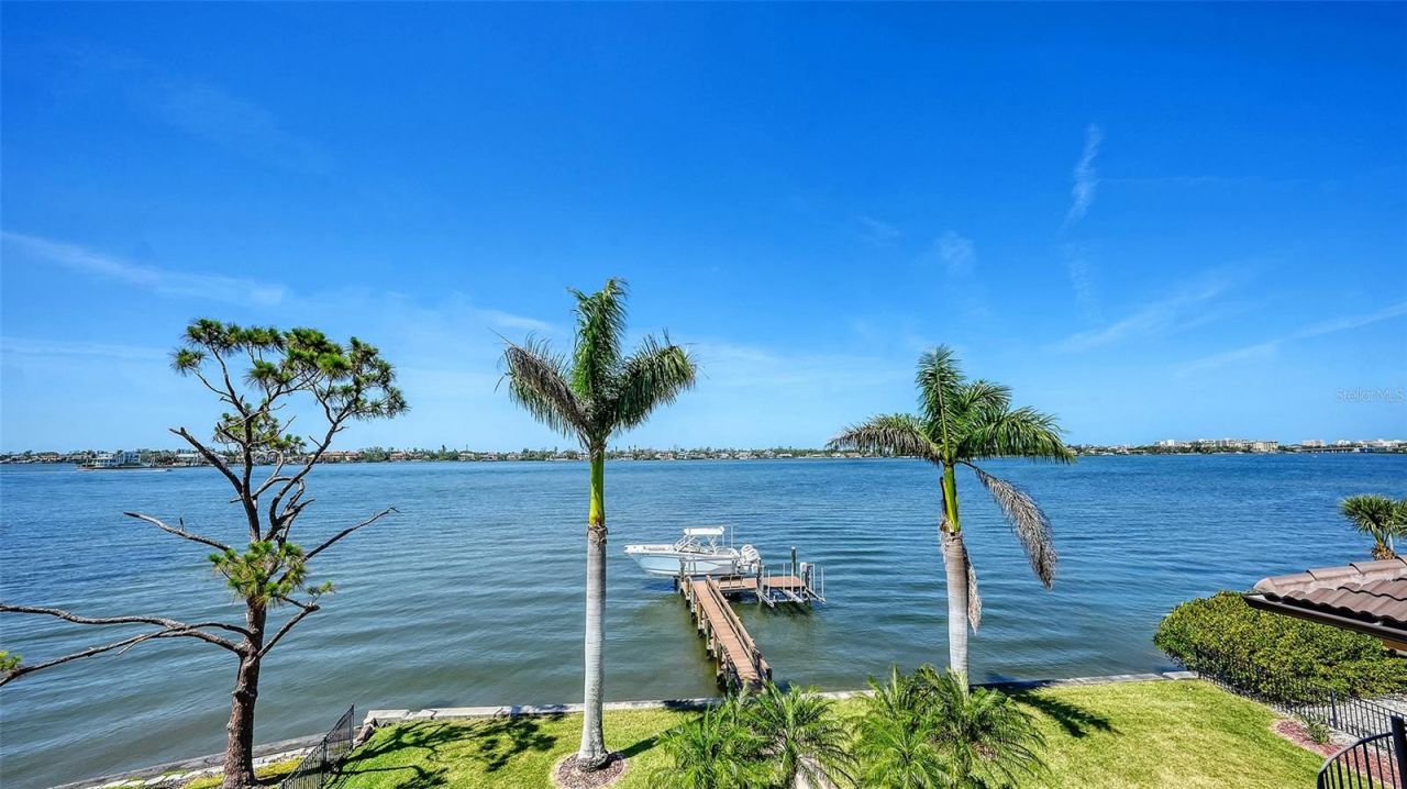 7342 Captain Kidd Avenue, Sarasota, FL 34231 Photo