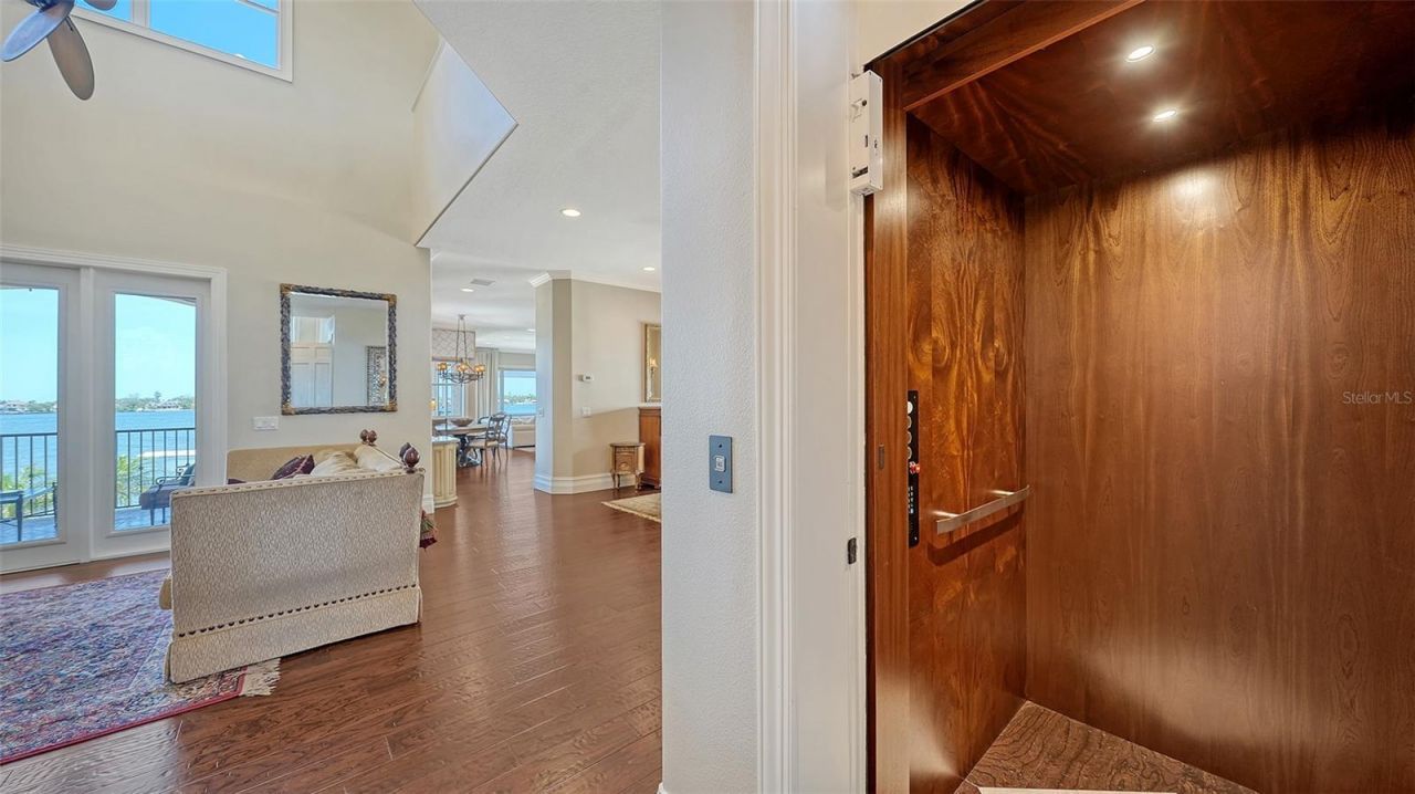 7342 Captain Kidd Avenue, Sarasota, FL 34231 Photo