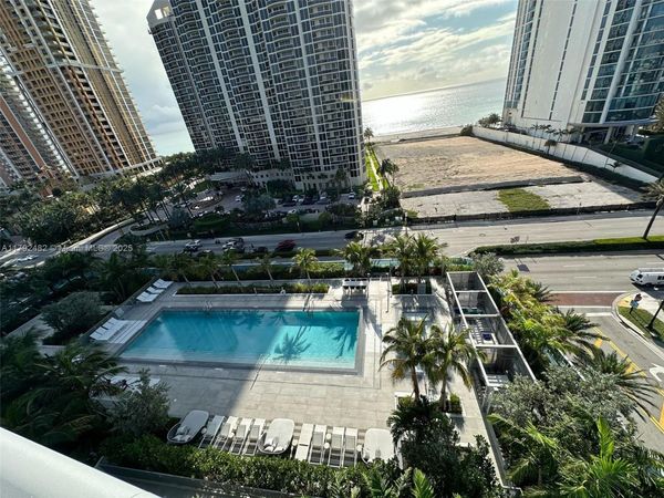 17550 Collins Ave, Unit 902, Sunny Isles Beach, FL 33160