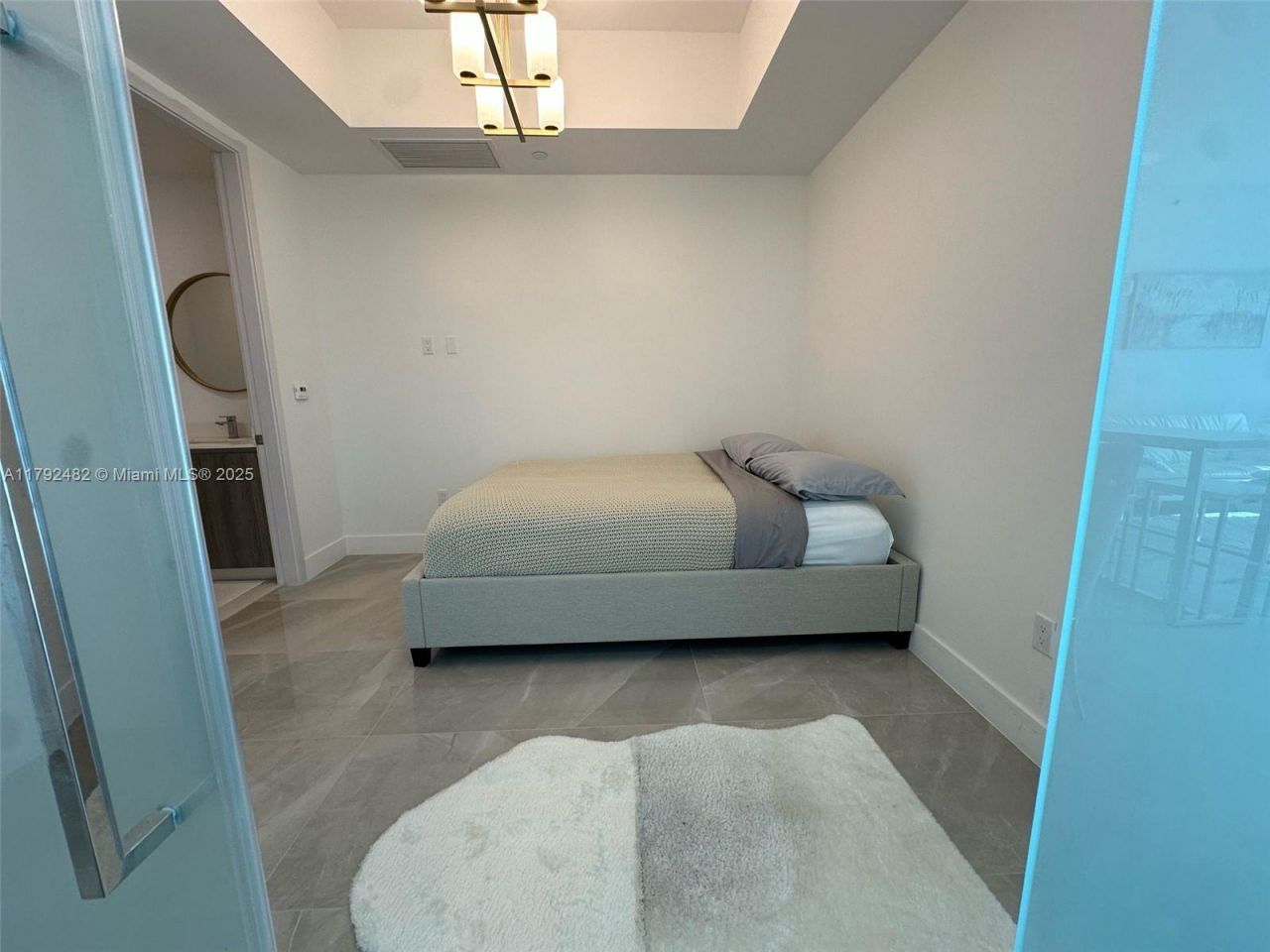 17550 Collins Ave, Unit 902, Sunny Isles Beach, FL 33160 Photo