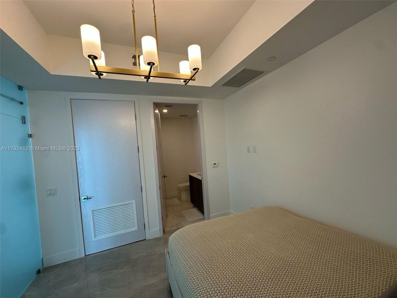 17550 Collins Ave, Unit 902, Sunny Isles Beach, FL 33160 Photo