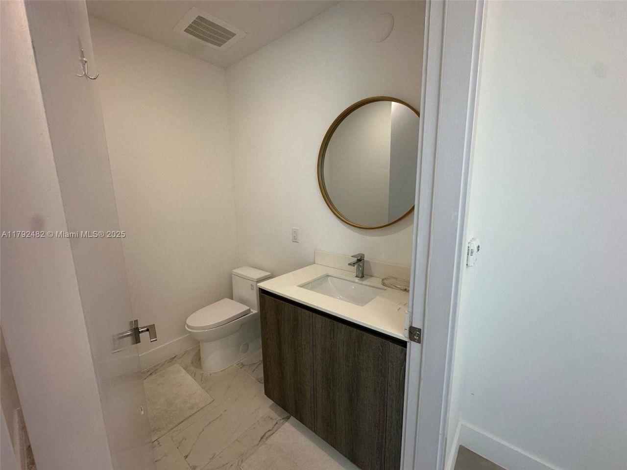 17550 Collins Ave, Unit 902, Sunny Isles Beach, FL 33160 Photo