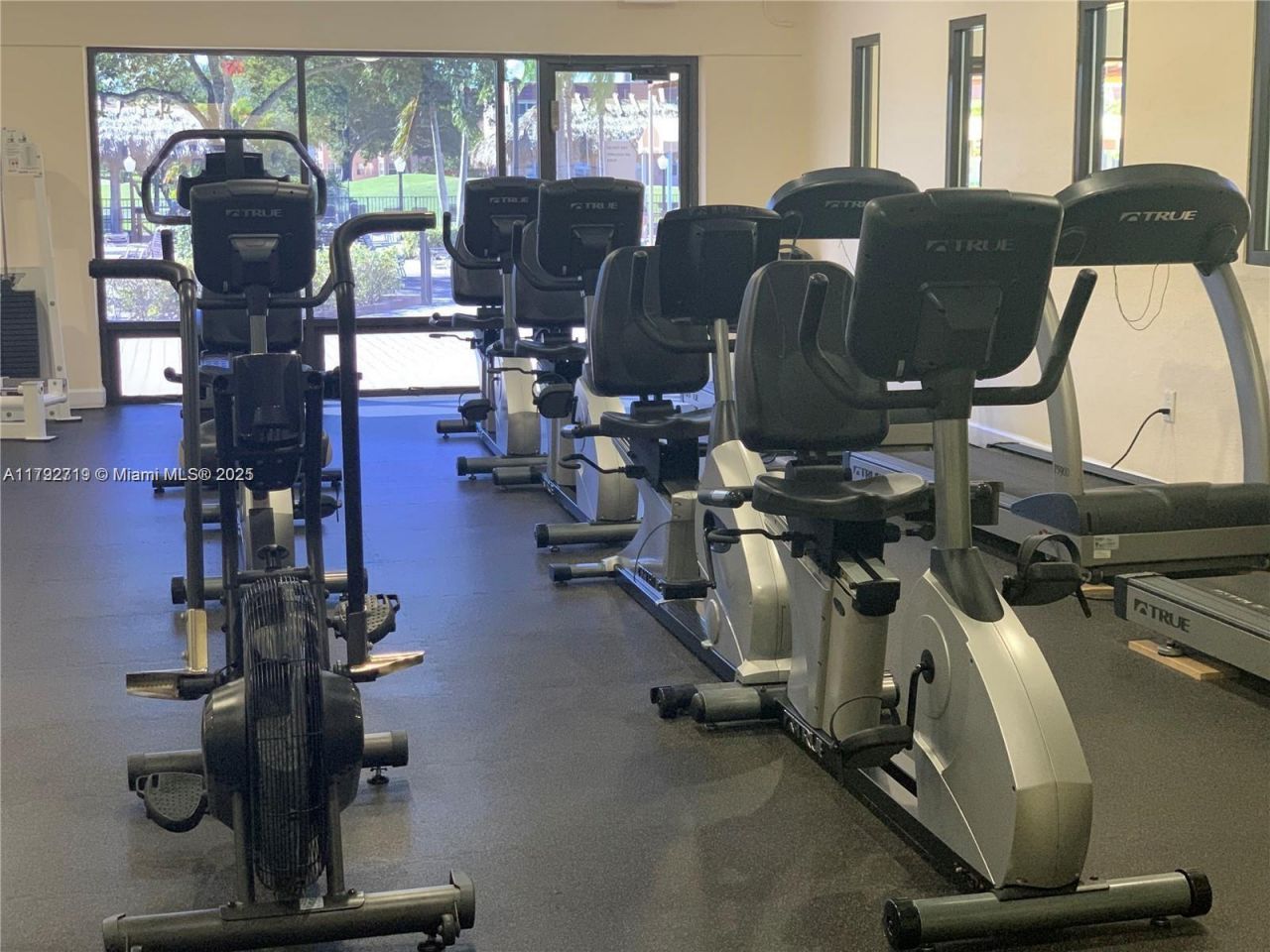 2900 N Pine Island Rd, Unit 307, Sunrise, FL 33322 Photo