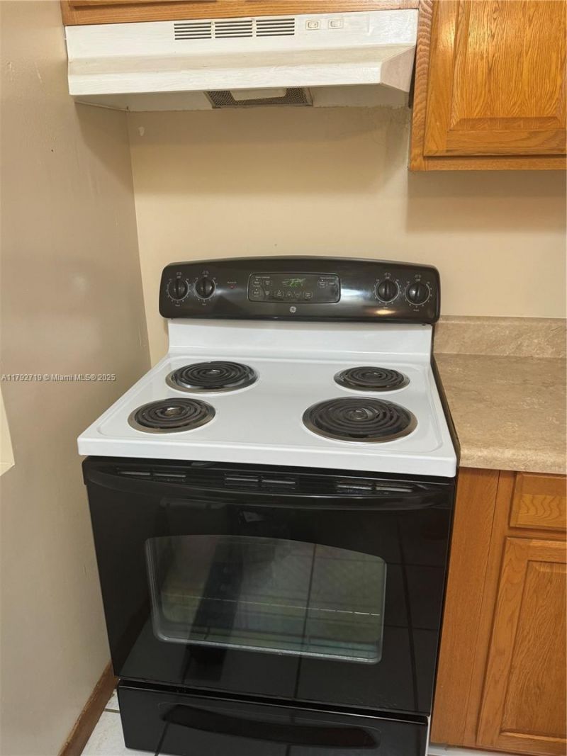 2900 N Pine Island Rd, Unit 307, Sunrise, FL 33322 Photo