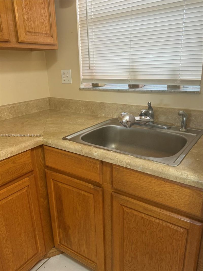 2900 N Pine Island Rd, Unit 307, Sunrise, FL 33322 Photo