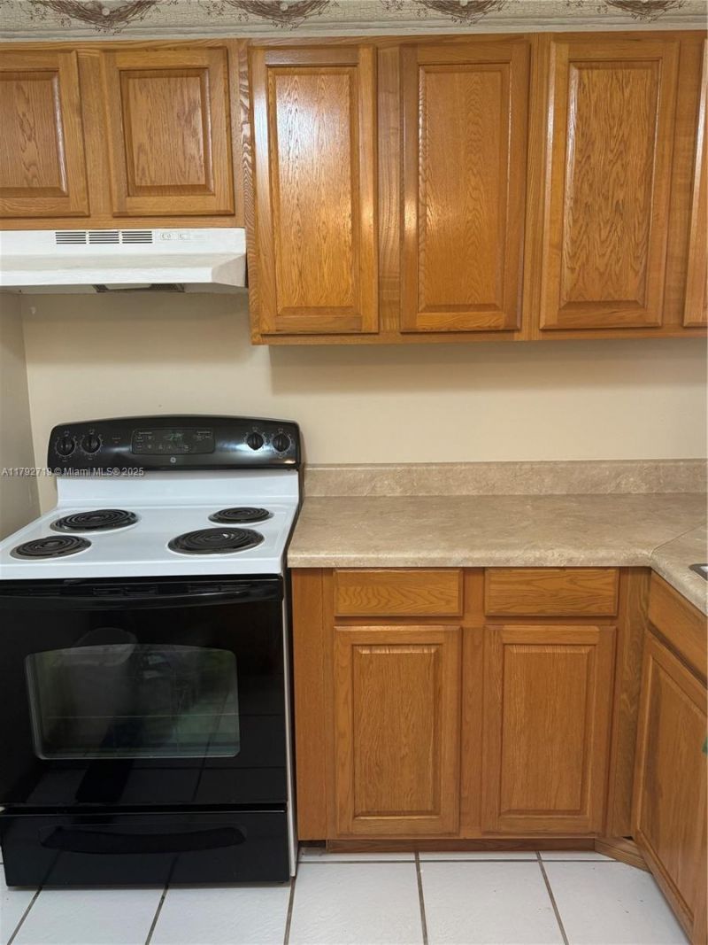 2900 N Pine Island Rd, Unit 307, Sunrise, FL 33322 Photo