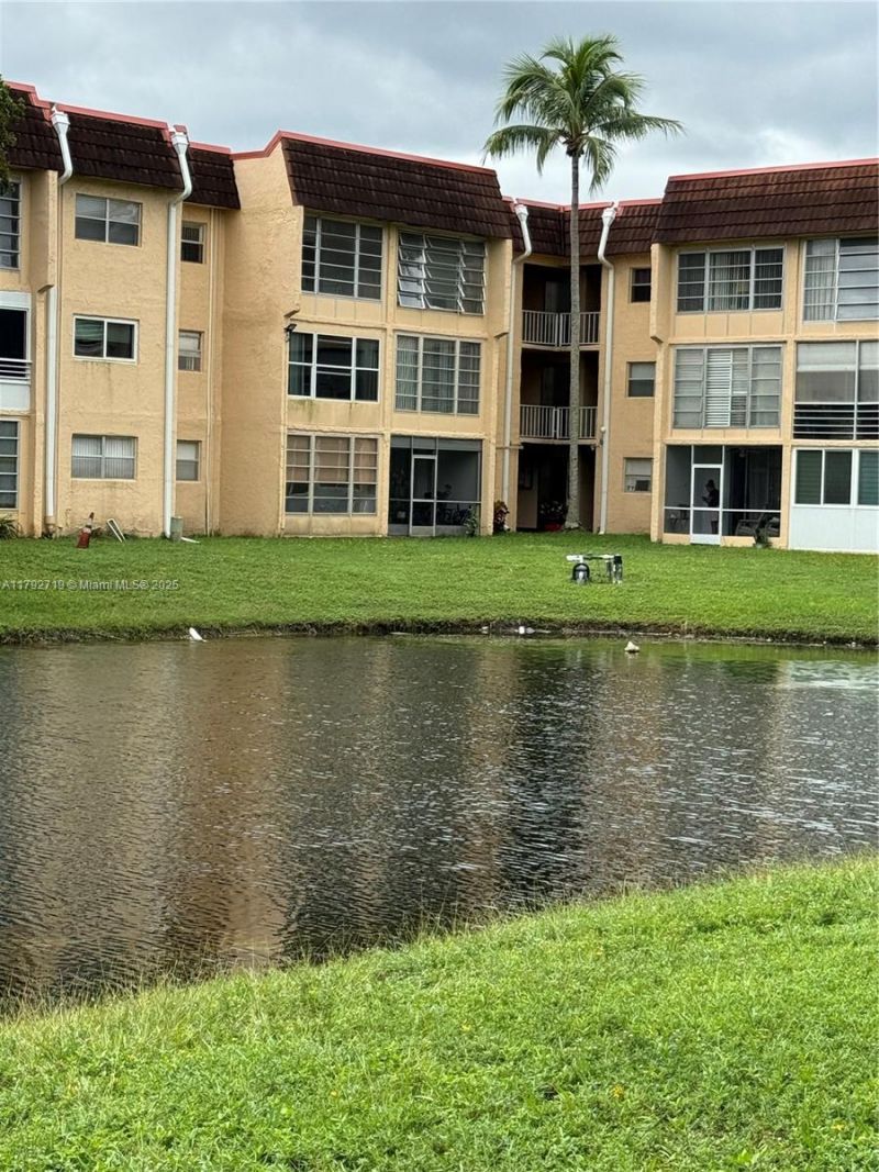 2900 N Pine Island Rd, Unit 307, Sunrise, FL 33322 Photo