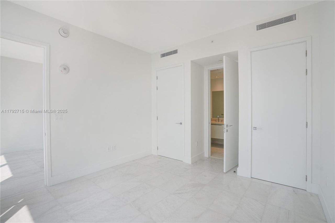 700 NE 26th Ter, Unit 3604, Miami, FL 33137 Photo