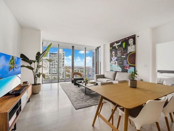 68 SE 6th St, Unit 1204, Miami, FL 33131