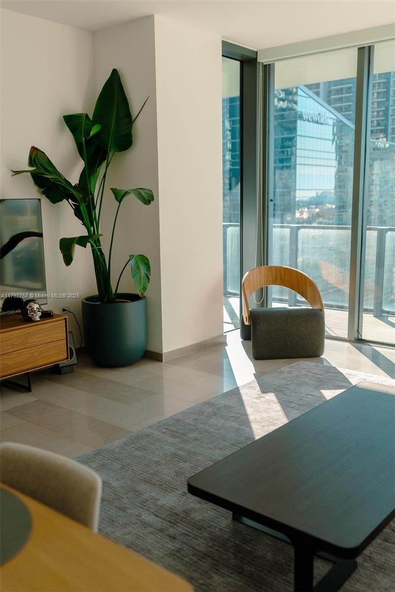 68 SE 6th St, Unit 1204, Miami, FL 33131 Photo