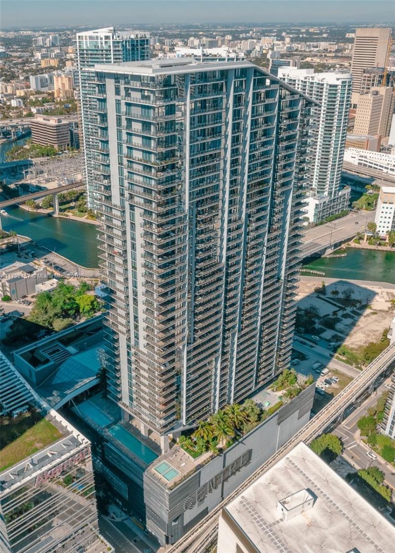 68 SE 6th St, Unit 1204, Miami, FL 33131 Photo