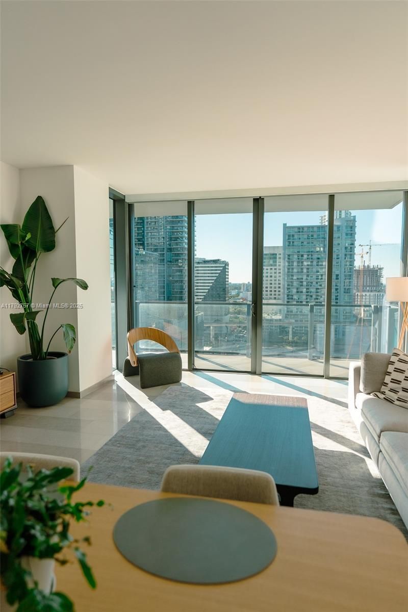 68 SE 6th St, Unit 1204, Miami, FL 33131 Photo