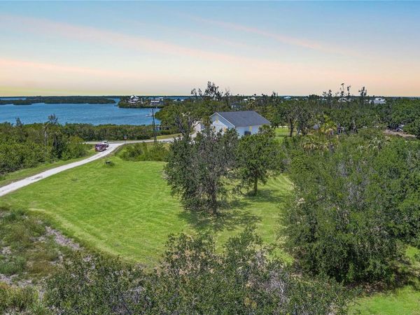 818 BAYOU POINT COURT, TERRA CEIA, FL 34250