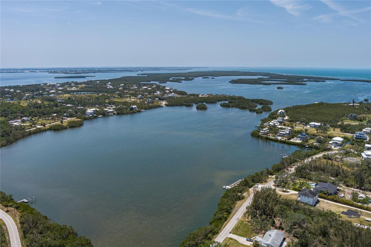 818 Bayou Point Court, Terra Ceia, FL 34250 Photo