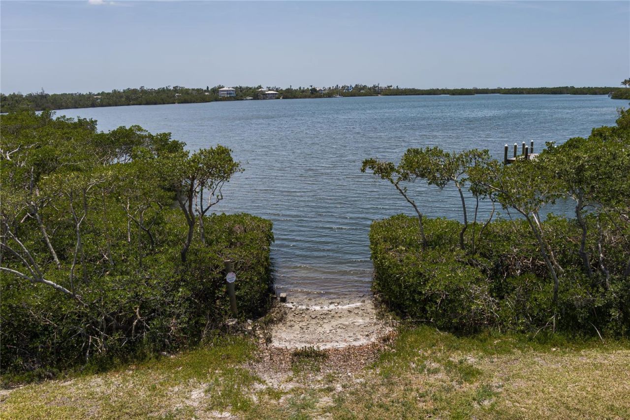 818 Bayou Point Court, Terra Ceia, FL 34250 Photo
