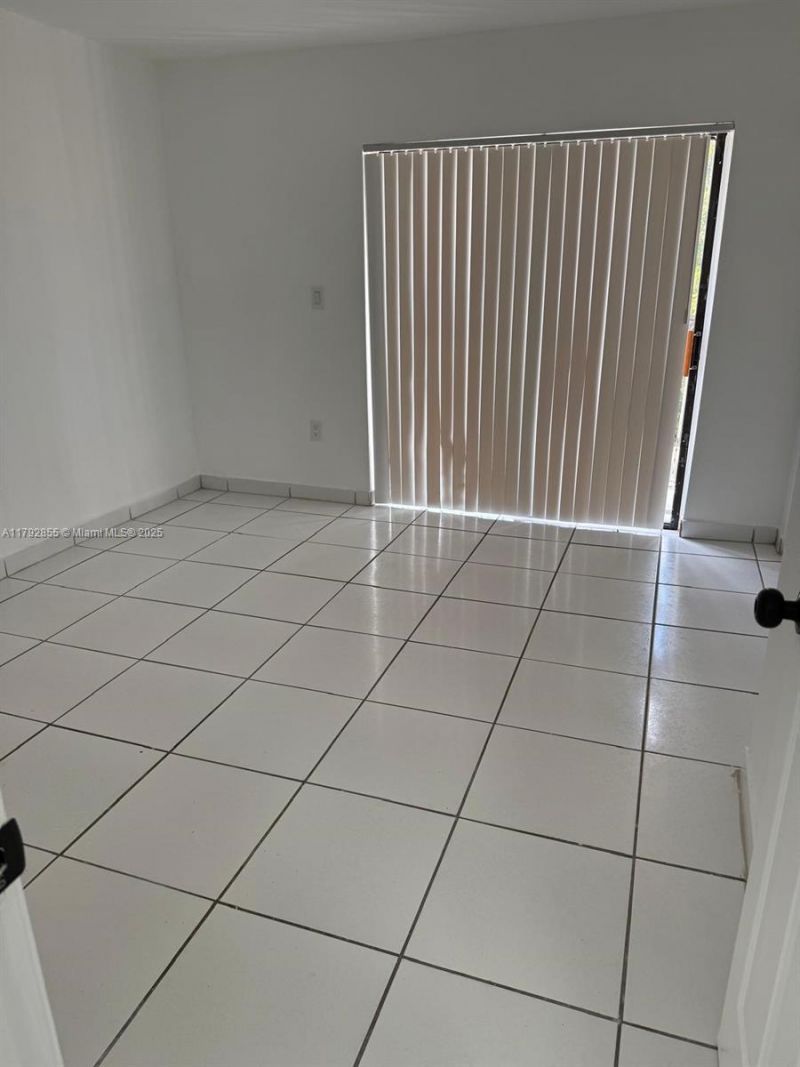 2291 W 53rd Pl, Unit 2291, Hialeah, FL 33016 Photo