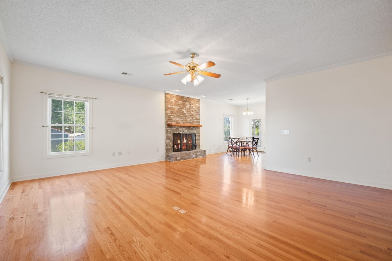 141 Stoudenmire Drive Photo 13