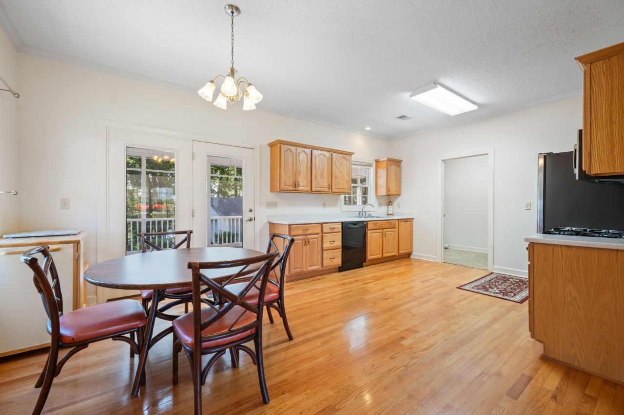 141 Stoudenmire Drive Photo 14