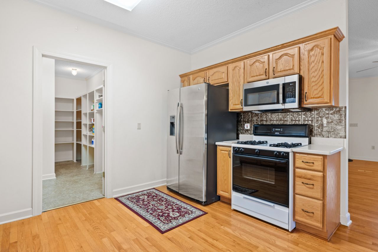 141 Stoudenmire Drive Photo 16