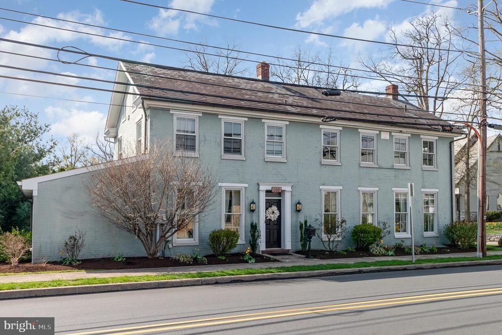 308 E DERRY ROAD, HERSHEY, PA 17033