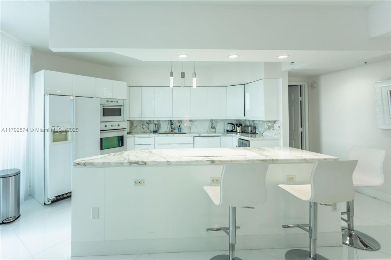 3370 Hidden Bay Dr, Unit 3109, Aventura, FL 33180 Photo