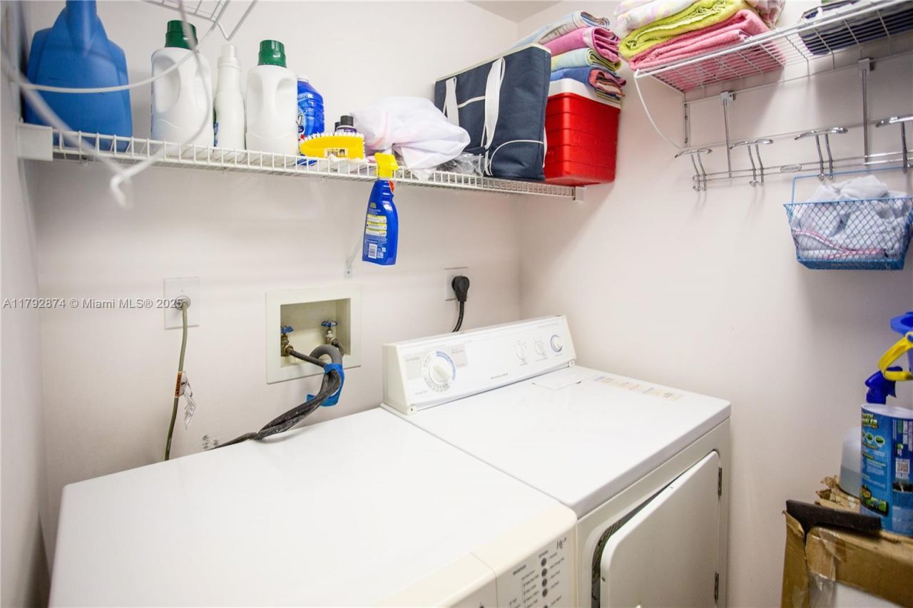 3370 Hidden Bay Dr, Unit 3109, Aventura, FL 33180 Photo