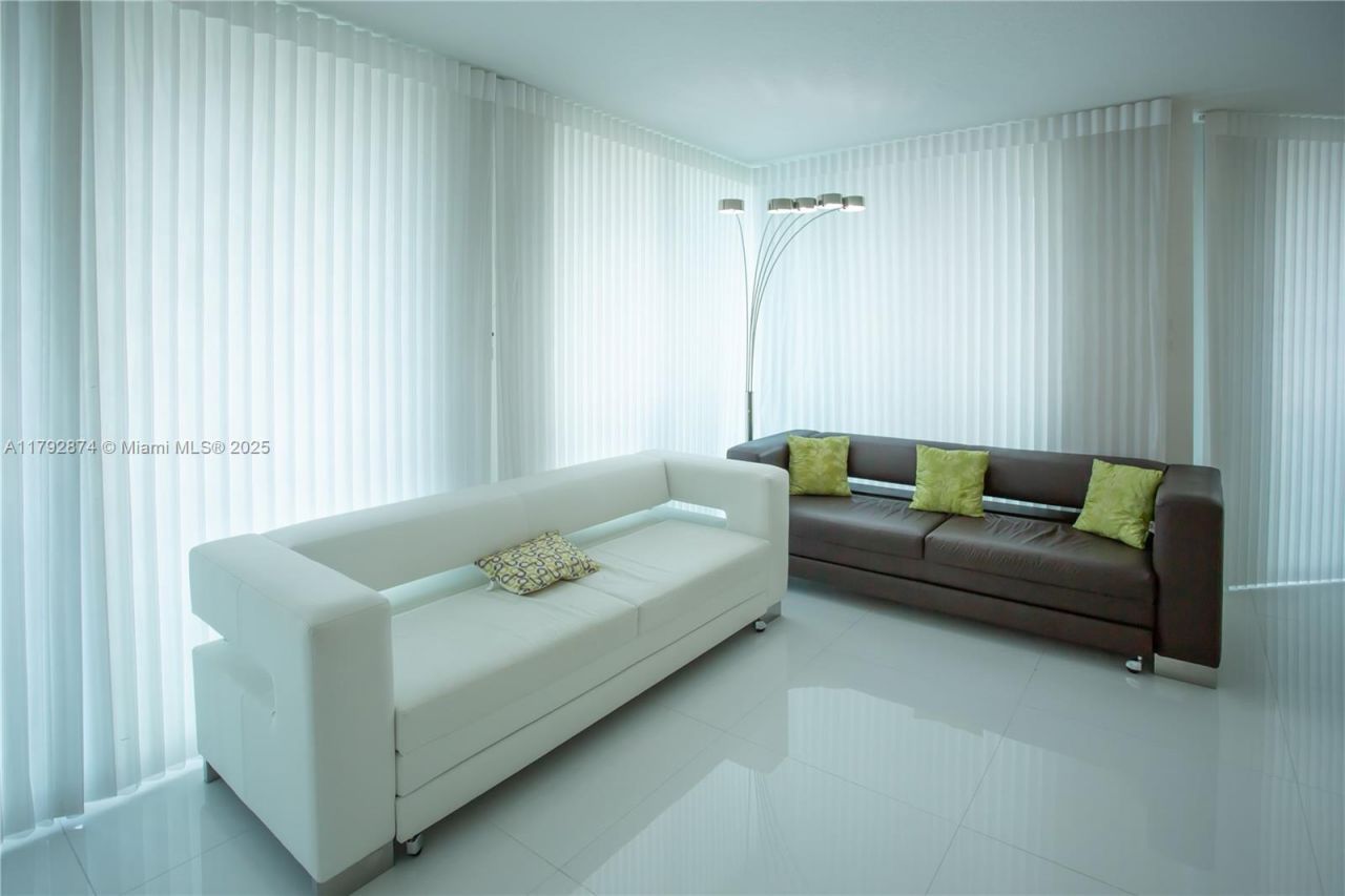 3370 Hidden Bay Dr, Unit 3109, Aventura, FL 33180 Photo