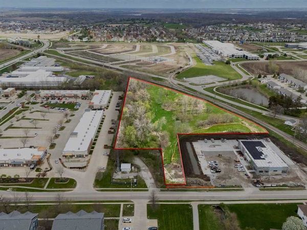 400 W Penn St, North Liberty, IA 52317