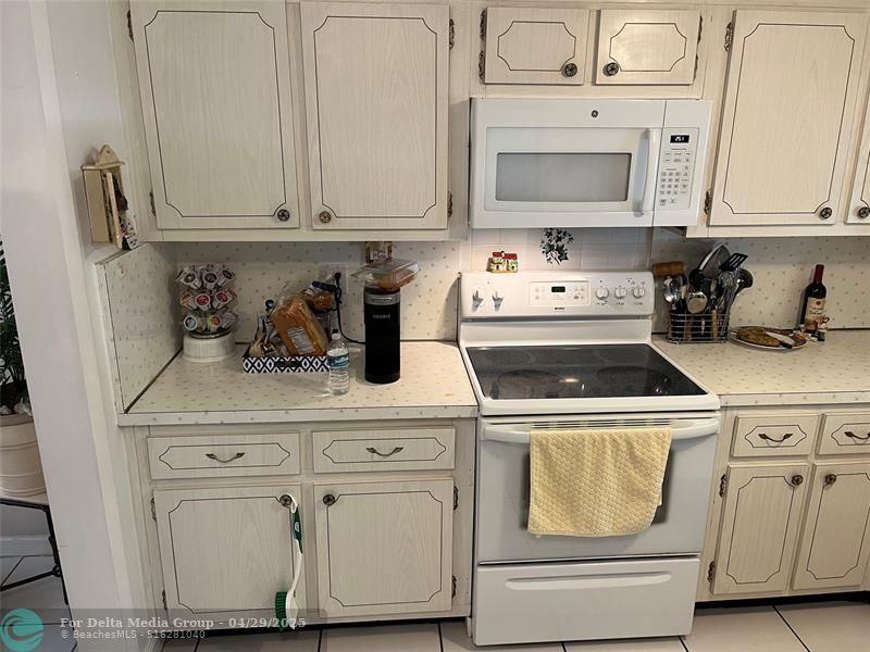 412 S Luna Ct, Unit 2, Hollywood, FL 33021 Photo