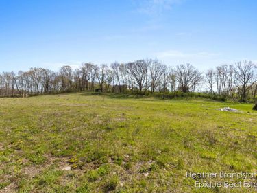 5000 Hickory Pointe Wds SE, Ada, MI 49301