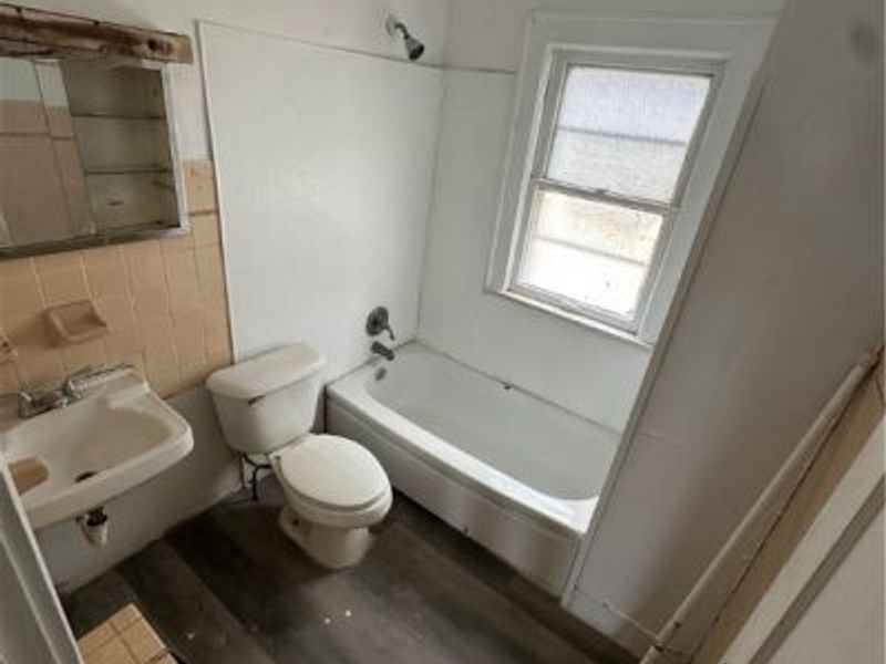 2921 E 128th Street, Cleveland, OH 44120 Photo 24