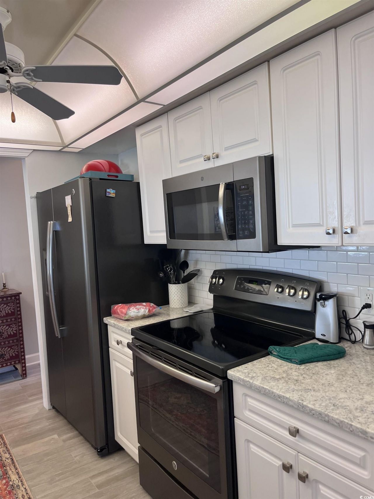 4425 Eastport Blvd. Photo 11