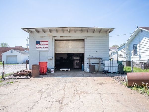 1128 N Main Street, Uhrichsville, OH 44683