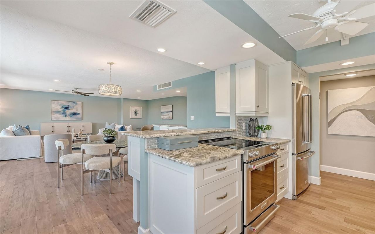 1750 Benjamin Franklin Drive, Unit 6F, Sarasota, FL 34236 Photo